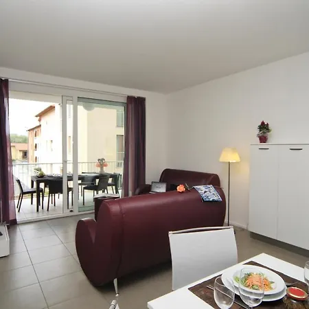 Sleeps 6 Pool Air Con Appartamento *